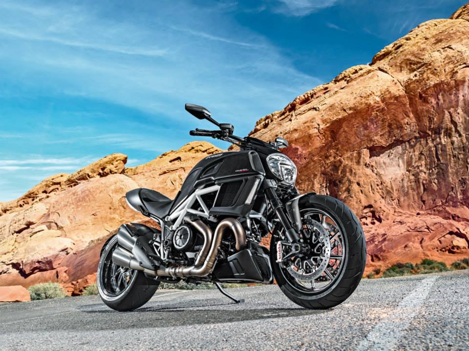 Monster 1200/DIAVEL Carbon　Special Value Campaign！