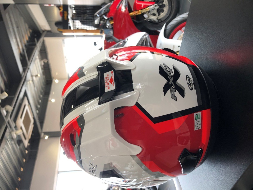 Ducatiヘルメット　Corse　V5　本日入荷いたしました♫